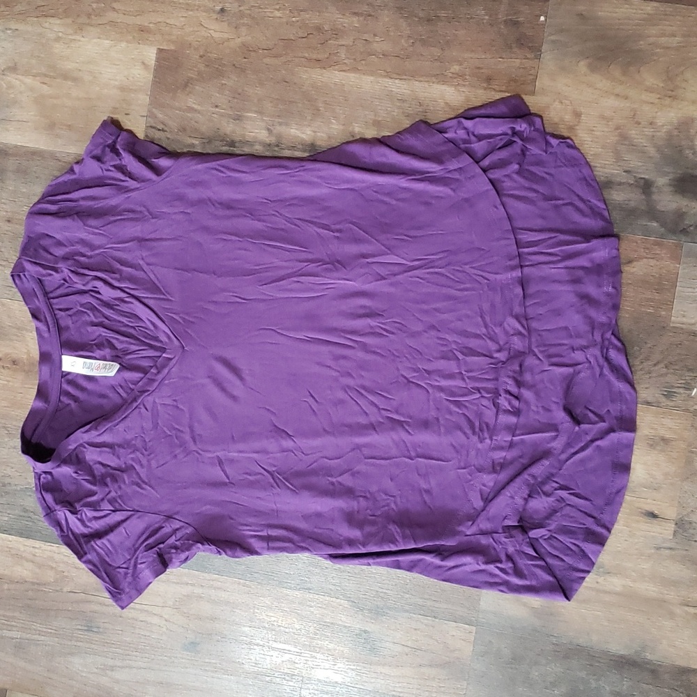 Latched Mama Boyfriend Nursing Tee